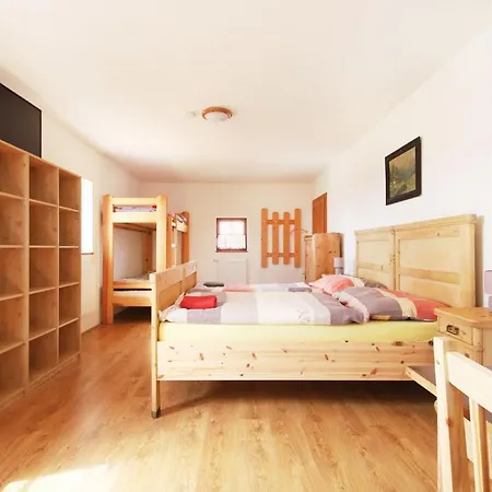 Statek Selsky Dvur 3*
